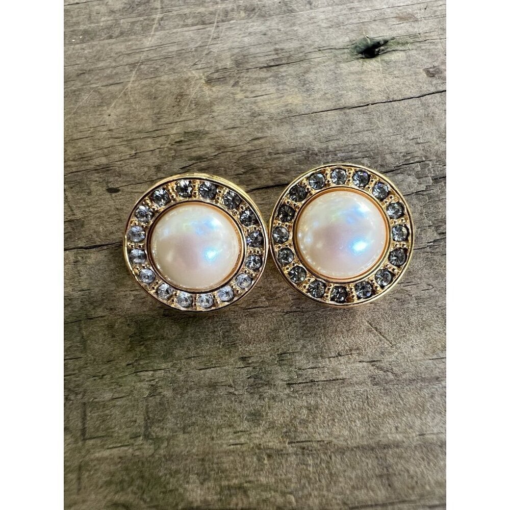VTG 90s Monet clip faux pearl rhinestones gold tone round earrings GORGEOUS